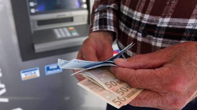 Συντάξεις: «Έρχονται» αυξήσεις και αναδρομικά άνω των 50 μηνών σε συνταξιούχους, οι τέσσερις κατηγορίες