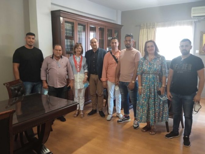 Συνάντηση του Διευθυντή Δευτεροβάθμιας Εκπαίδευσης Τρικάλων με εκπροσώπους των ΡΟΜΑ