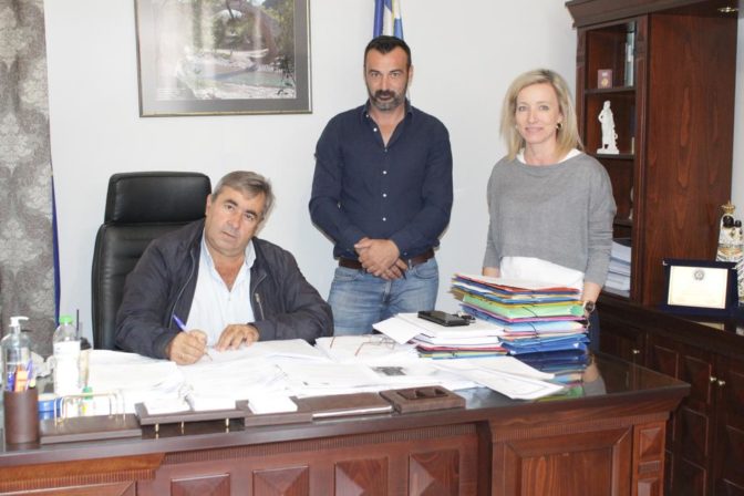 Νέες παιδικές χαρές στον Δήμο Πύλης