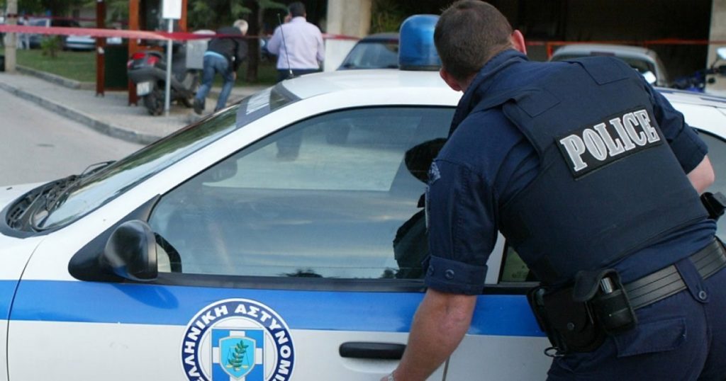 Σύλληψη δύο ημεδαπών δυνάμει ενταλμάτων σύλληψης στη Λάρισα