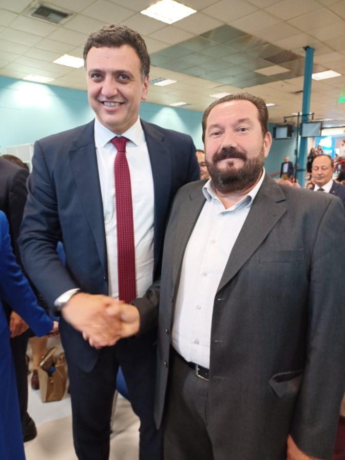 Κικίλιας, Γκερέκου και Ζαχαράκη στο περίπτερο του Δήμου Μετεώρων