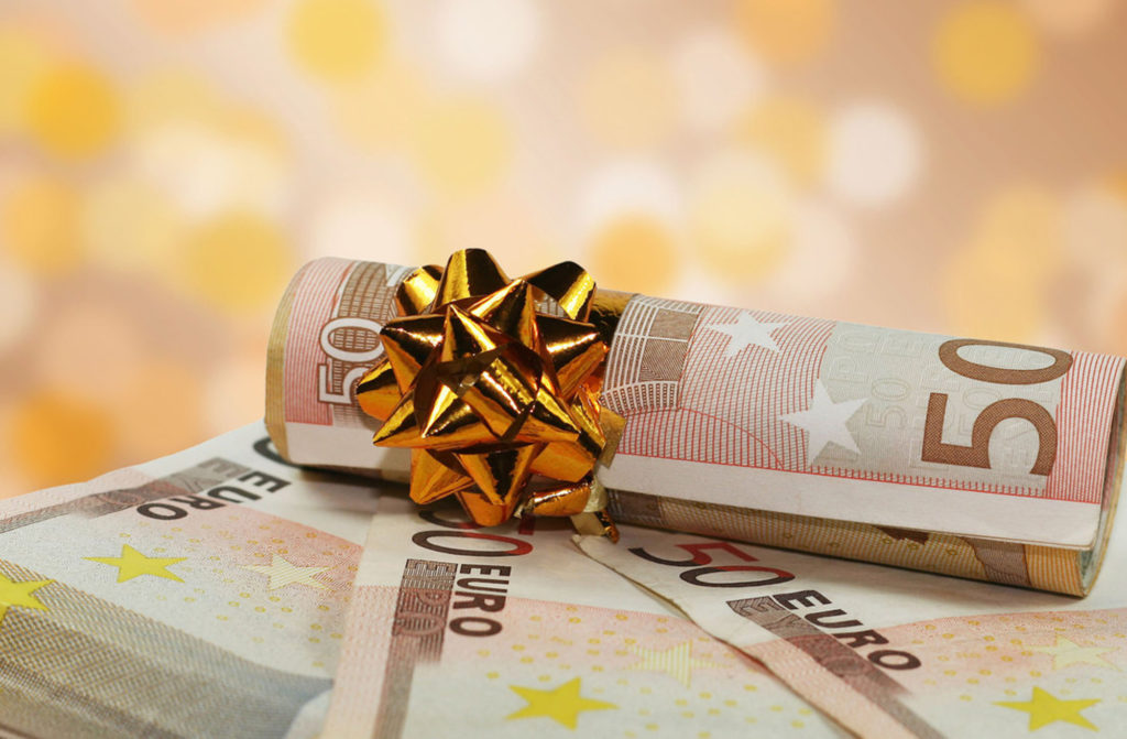 Δεν έλειψαν τα παρατράγουδα στα δώρα Χριστουγέννων των Τρικαλινών υπαλλήλων