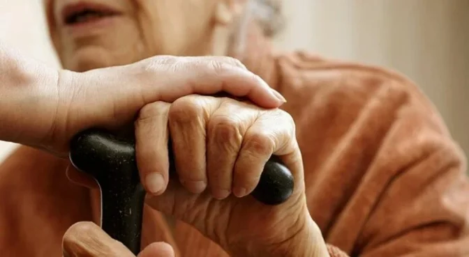 «Την έπνιξα γιατί δεν με άφηνε να κοιμηθώ»