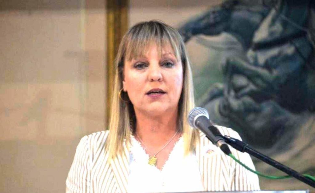 Αποφασισμένη να διεκδικήσει το Δήμο Φαρκαδόνας η Ελένη Χαλβατζά