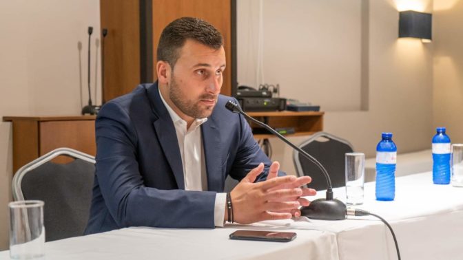 Βάζει ψηλά τον πήχη ο Αβραμόπουλος: Μπορούμε 43% από τον πρώτο γύρο