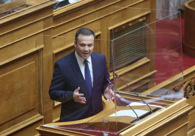 Λιούτας: Άνοιξε η πλατφόρμα για τη συμβολαιακή γεωργία για την απαλλαγή από τον φόρο εισοδήματος των αγροτών κατά 50%