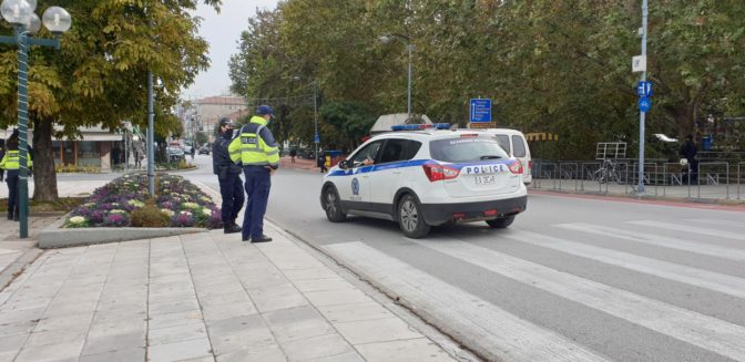 Επί ποδός η Τροχαία στα Τρίκαλα