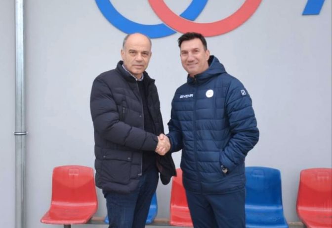 Ανέλαβε και τυπικά τα ηνία του ΑΟ Τρίκαλα ο Φραντζέσκος
