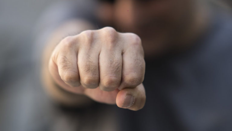 Απίστευτο! Πλακώθηκαν γιατροί στην Άρτα