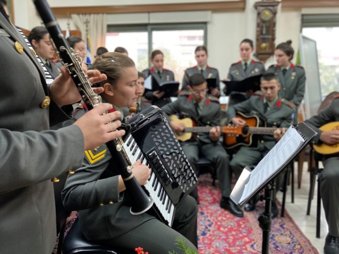 Τα ...έψαλλαν στον Δήμαρχο Τρικκαίων