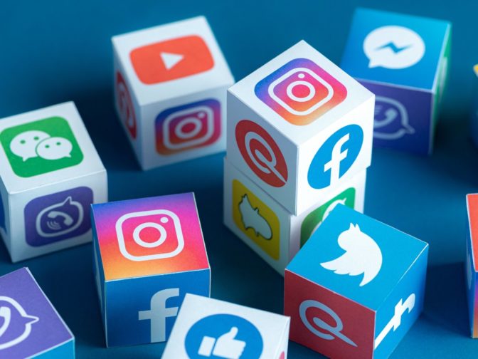 «Η μεγάλη παγίδα των social media»