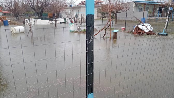 Πλημύρισαν πάλι τα Μεσάγγαλα....