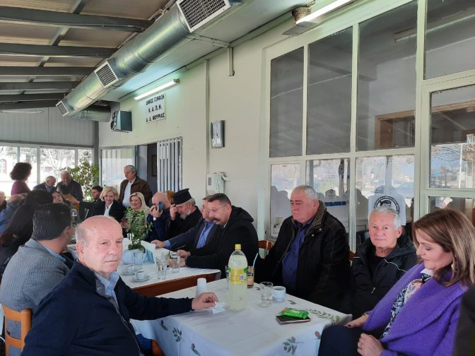 Πιστός στις παραδόσεις και στο χωριό του…