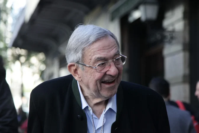 Πέθανε ο τέως βασιλιάς Κωνσταντίνος Γλύξμπουργκ