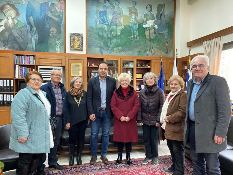 Στον Δήμαρχο Τρικκαίων οι Αργιθεάτες των Τρικάλων