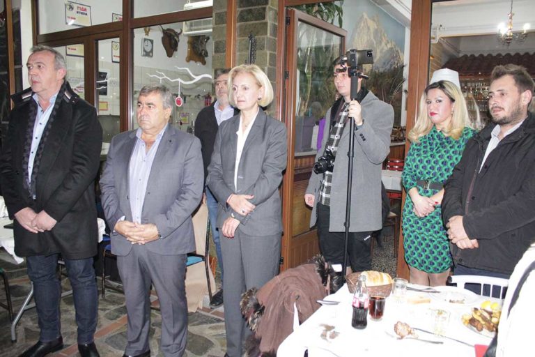 Έκοψαν πίτα και διασκέδασαν οι γυναίκες της Πιαλείας