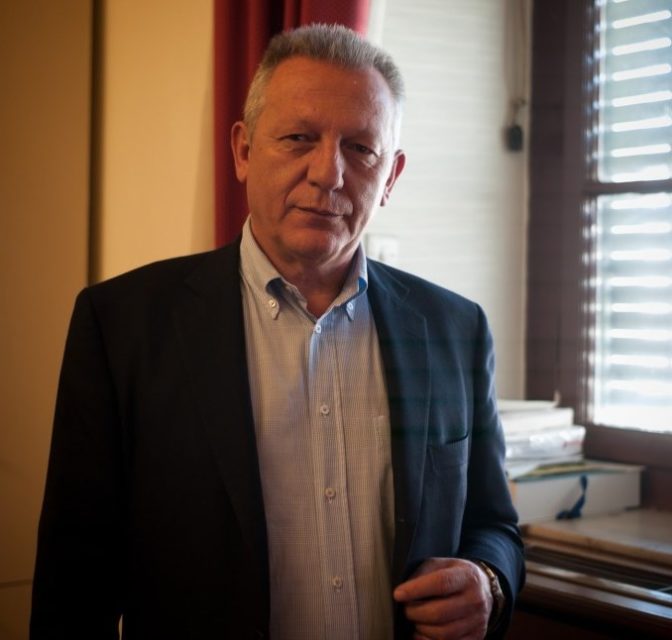 ΚΚΕ Τρικάλων: Εκδήλωση με ομιλητή τον Θανάση Παφίλη - Θα ακολουθήσει γλέντι