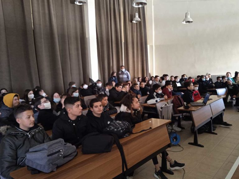 Στο 5ο Γυμνάσιο Τρικάλων τιμήθηκε η «Ημέρα Μνήμης για τα Θύματα του Ολοκαυτώματος»