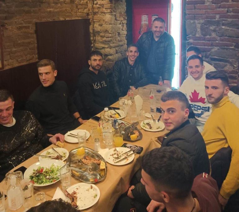 Δείπνησαν οι παίκτες του ΑΟ Τρίκαλα