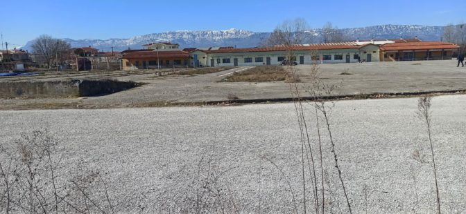 Στα αζήτητα της ανάπλασης και της φροντίδας η παλιά ζωαγορά στα Τρίκαλα