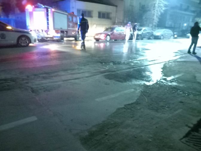 Τρίκαλα: Στο νοσοκομείο νεαρός δικυκλιστής μετά από τροχαίο