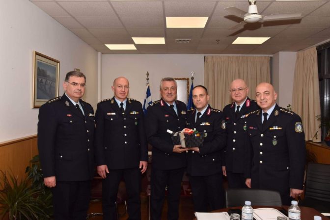 O Θεοδωρικάκος στη Γενική Περιφερειακή Αστυνομική Διεύθυνση Θεσσαλίας