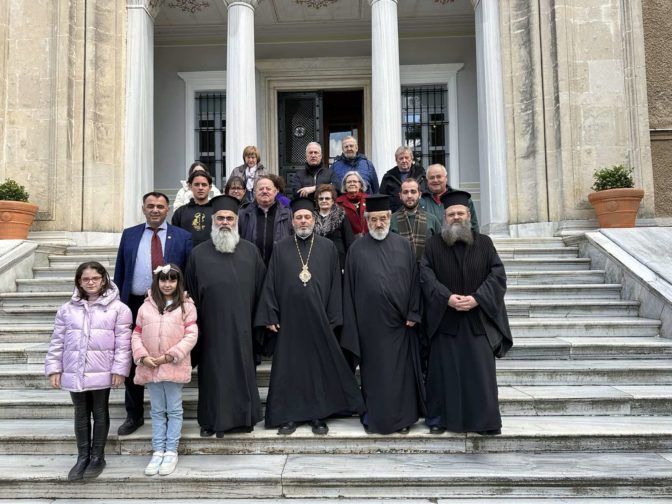 Το Σωματείο Ιεροψαλτών Τρικάλων στον Οικουμενικό Πατριάρχη και τη Σχολή της Χάλκης