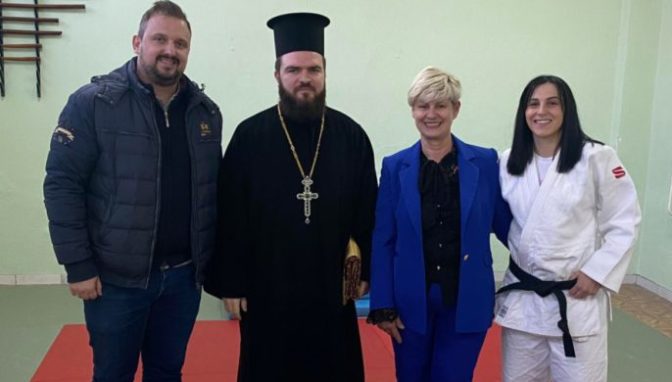 Με πολλά παιδικά χαμόγελα η κοπή πίτας του ΑΣ Τζούντο Τρικάλων