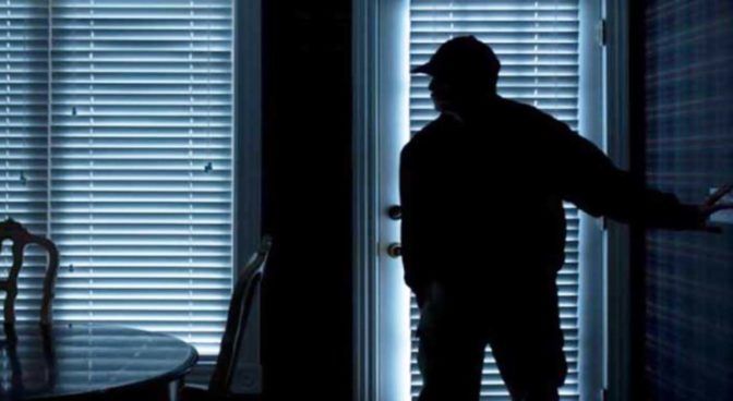 Λάρισα: Χωρίς τελειωμό η δράση της σπείρας που έκλεβε λίρες, χρυσαφικά δεκάδων χιλιάδων ευρώ