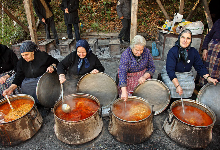 Οι εκλογές… παραλίγο να καταστρέψουν τις Απόκριες στον ν. Τρικάλων