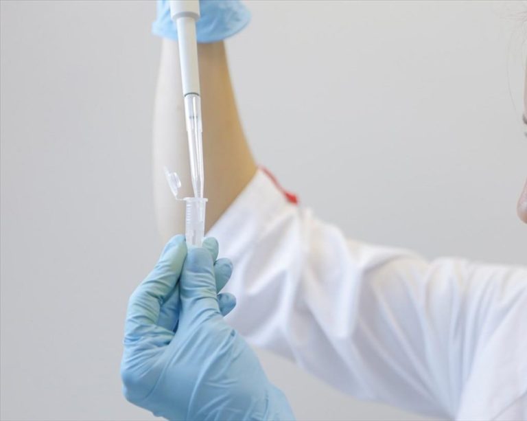 Προσοχή: Ο ΕΟΦ ανακαλεί φυσιολογικό ορό και καλλυντικό δέρματος