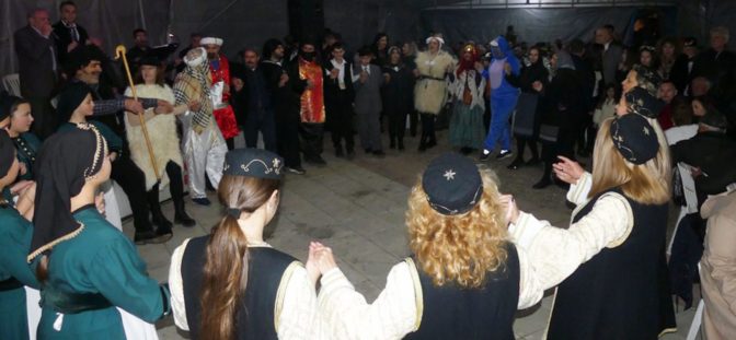 Καρναβάλι Σοφάδων: Χιλιάδες κόσμου στο γλέντι του Σαββάτου