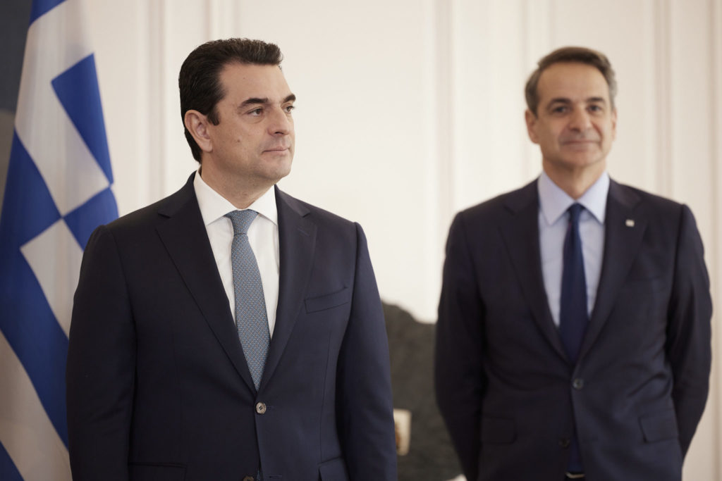 Στο Μαξίμου ο Σκρέκας για την υπογραφή του αγωγού Αλεξανδρούπολη