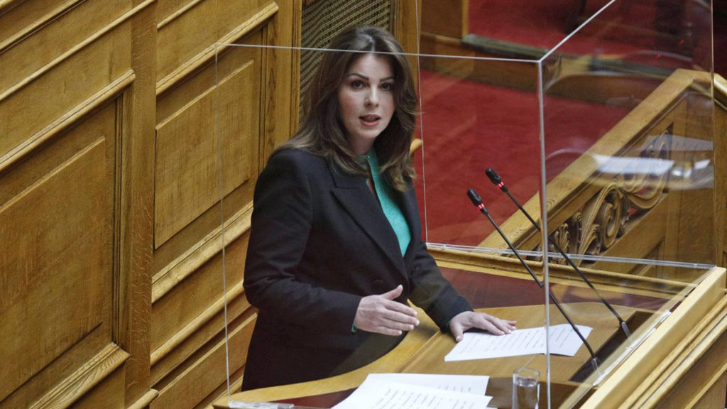 Κατερίνα Παπακώστα: Κανένα παιδί μόνο!