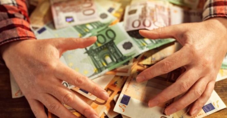 «Έπεσαν» λεφτά στη Λάρισα από το Λαϊκό Λαχείο