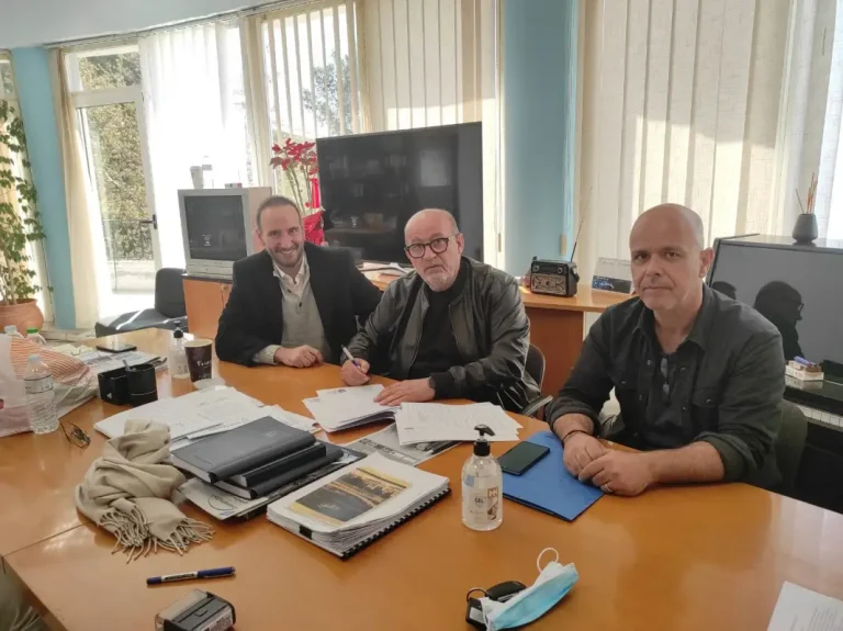 Συντηρούνται και επισκευάζονται 14 γήπεδα μπάσκετ στη Φαρκαδόνα