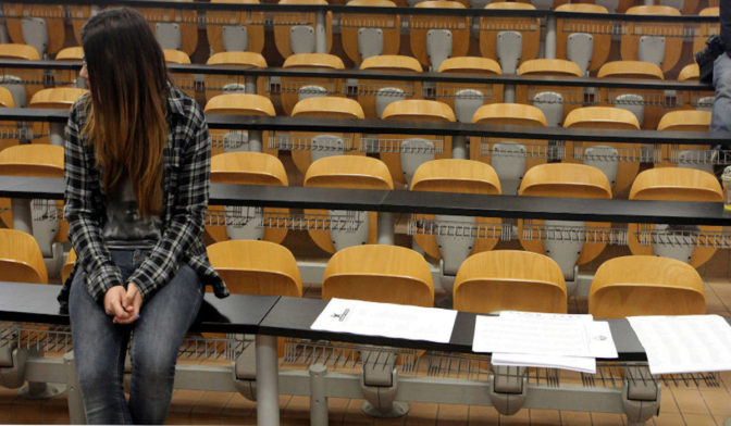 Kραυγή φοιτήτριας που δεν μπορεί να πάρει πτυχίο από το Πανεπιστήμιο Θεσσαλίας