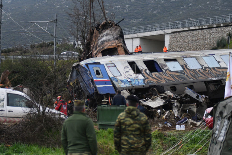 «H τραγωδία των Τεμπών: Aνθρώπινο λάθος και κρατική αβελτηρία»