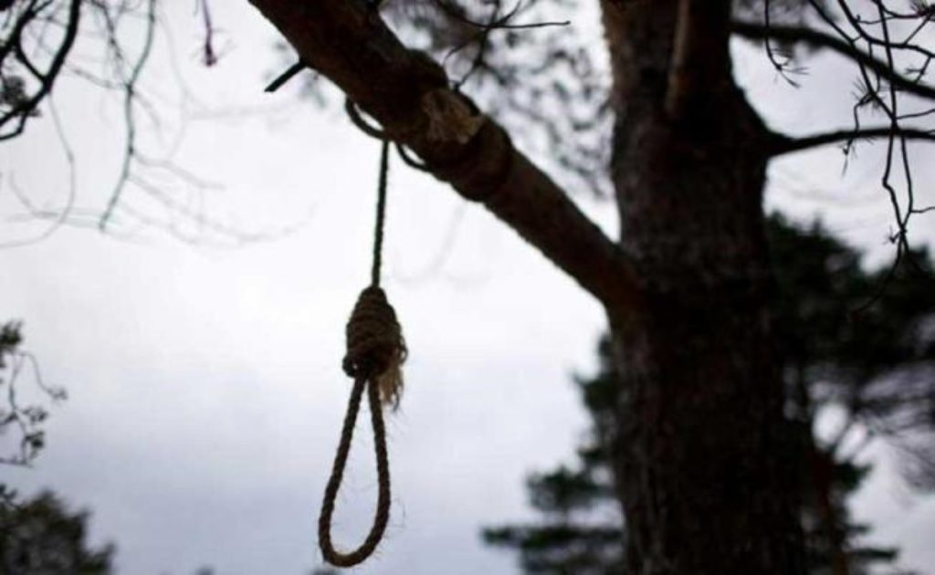 Άνδρας βρέθηκε απαγχονισμένος σε χωράφι έξω από τον Τύρναβο
