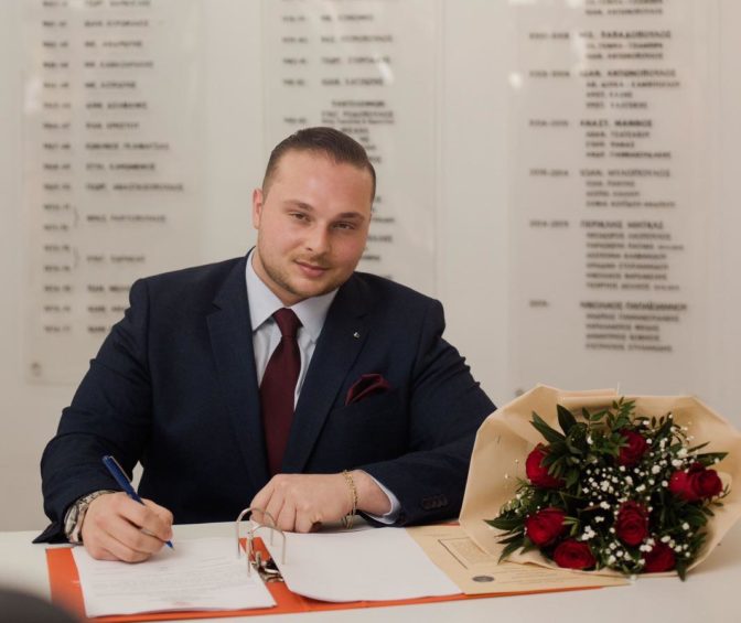 Στα βήματα του αδικοχαμένου πατέρα του, ο Γιώργος Κούτσιας