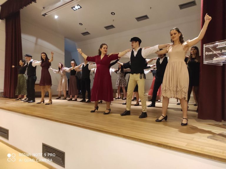 Με …χορούς και τραγούδια η ορκωμοσία στη ΣΕΦΑΑ και την Σχολή Διαιτολογίας στα Τρίκαλα