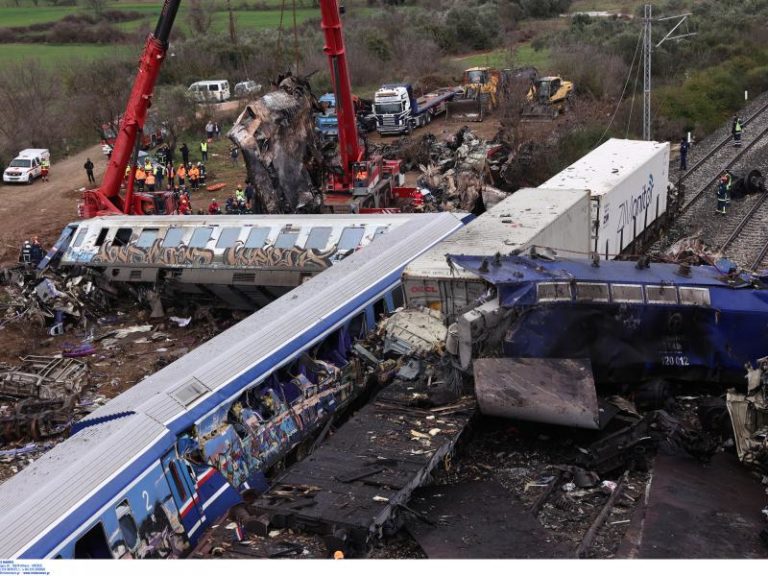 Τέμπη: Σε αναστολή οι γιατροί που έδωσαν αναρρωτική στον επιθεωρητή