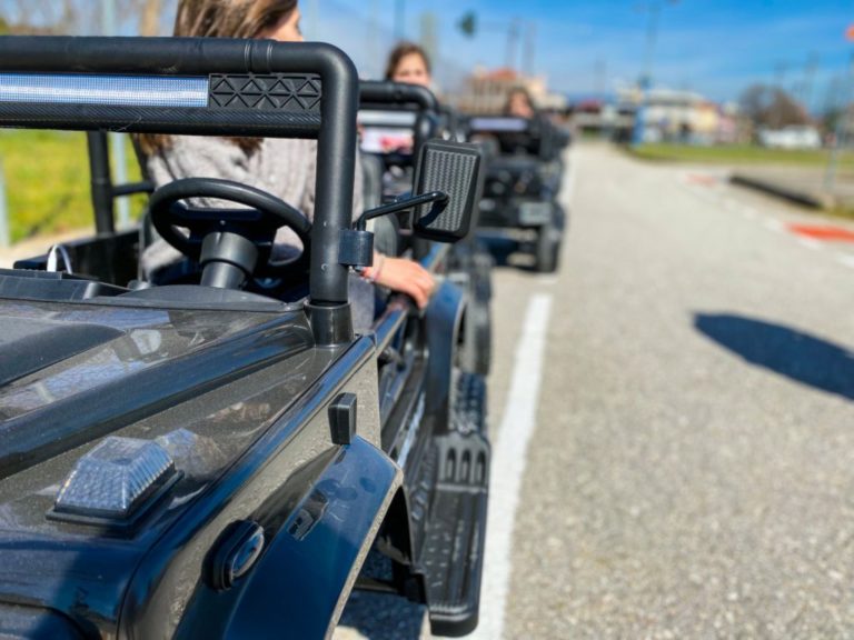 10 νέα ηλεκτρικά οχήματα δώρισε στο Πάρκο Κυκλοφοριακής Αγωγής στα Τρίκαλα