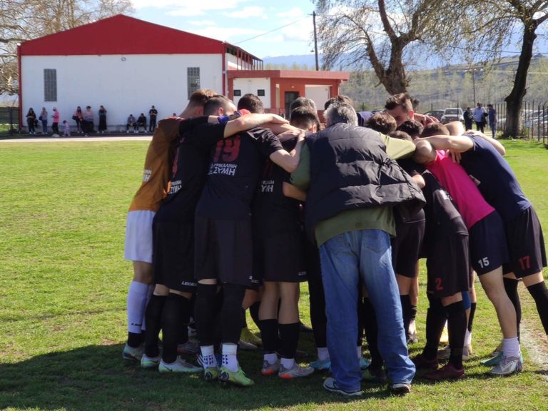 Στα ημιτελικά και η Φήκη