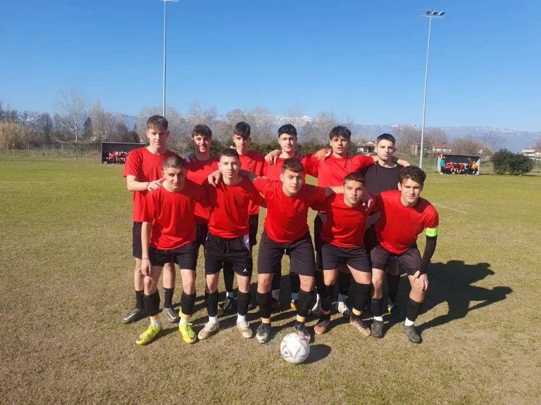 Όμορφα κείμενα μαθητών/μαθητριών του 5ου ΓΕΛ Τρικάλων από σχολικό αγώνα ποδοσφαίρου