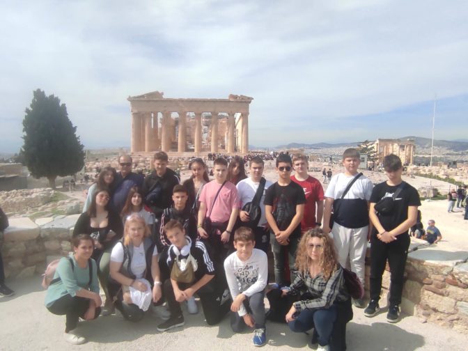 Επίσκεψη στη Βουλή για το Γυμνάσιο Οξύνειας