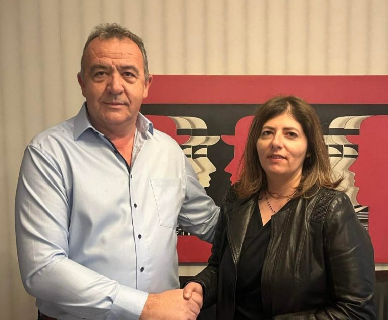 Στο πλευρό του Θεοδώρου Χήρα και η Παρασκευή Τριάντου