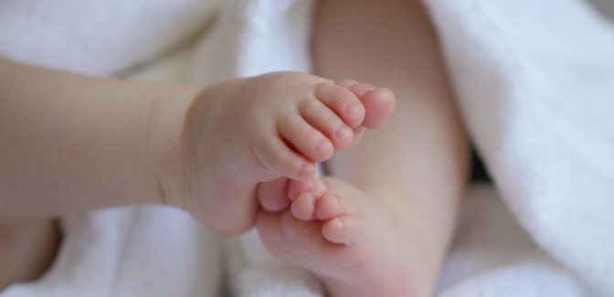 Θρήνος με νεκρό βρέφος 2,5 μηνών
