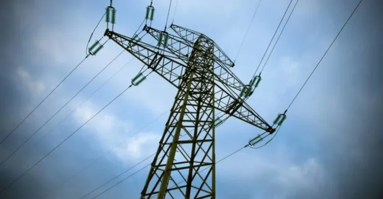 Συνεχόμενες διακοπές ρεύματος στα Τρίκαλα