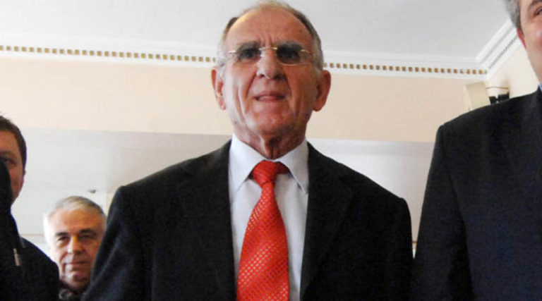 Η Ελλάδα ψάχνει τον Κανένα της